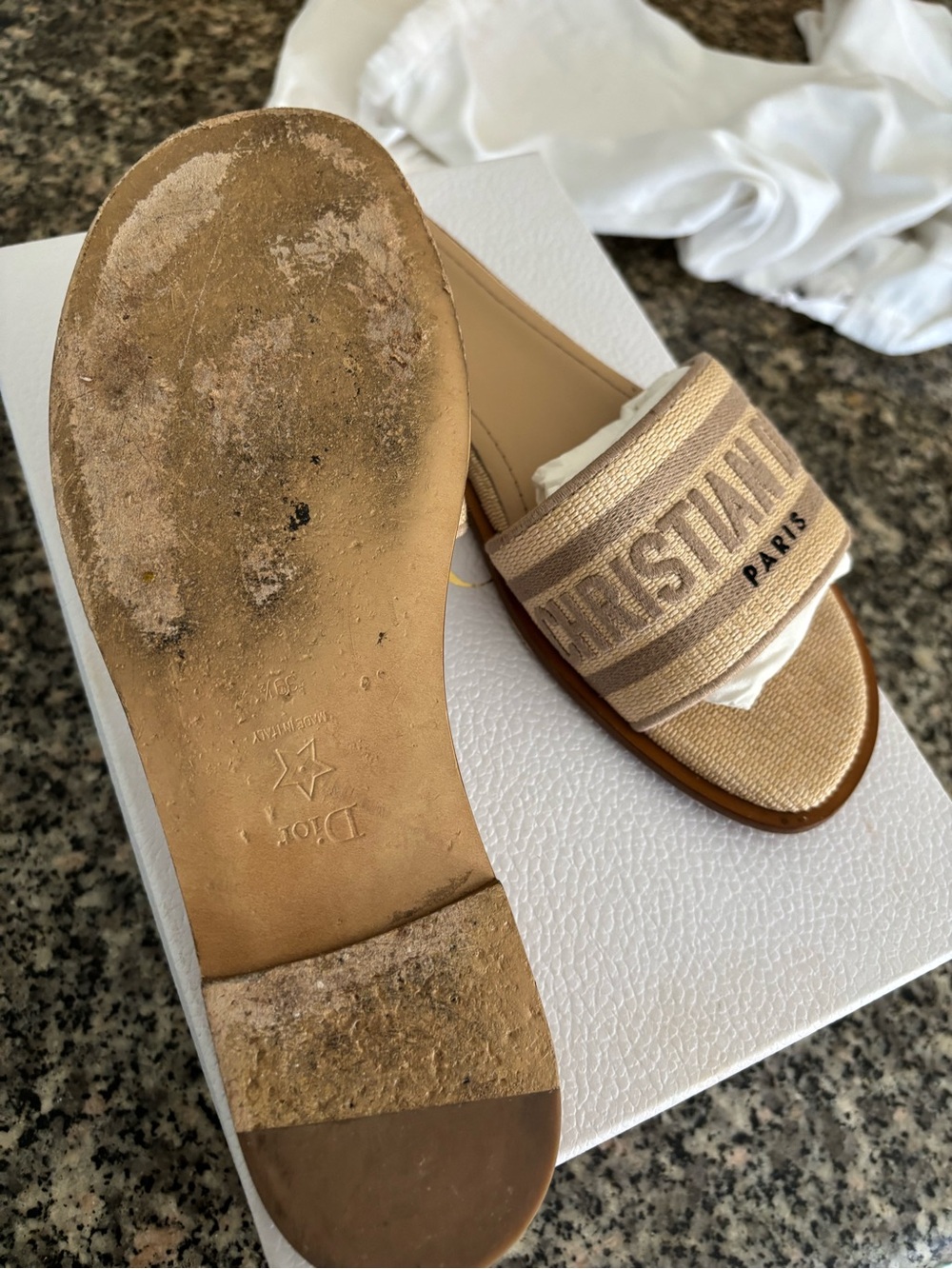 Dior Tan/Neutral Slide - Picture 3 of 8